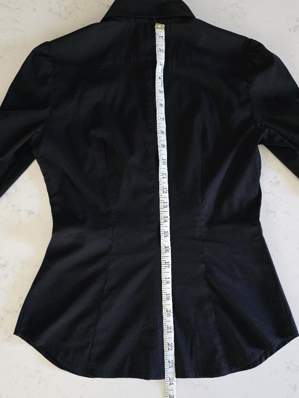 NWOT bebe Black Fitted Button Front Blouse Puff Sleeves Floral Button Sz Small - Picture 5 of 7